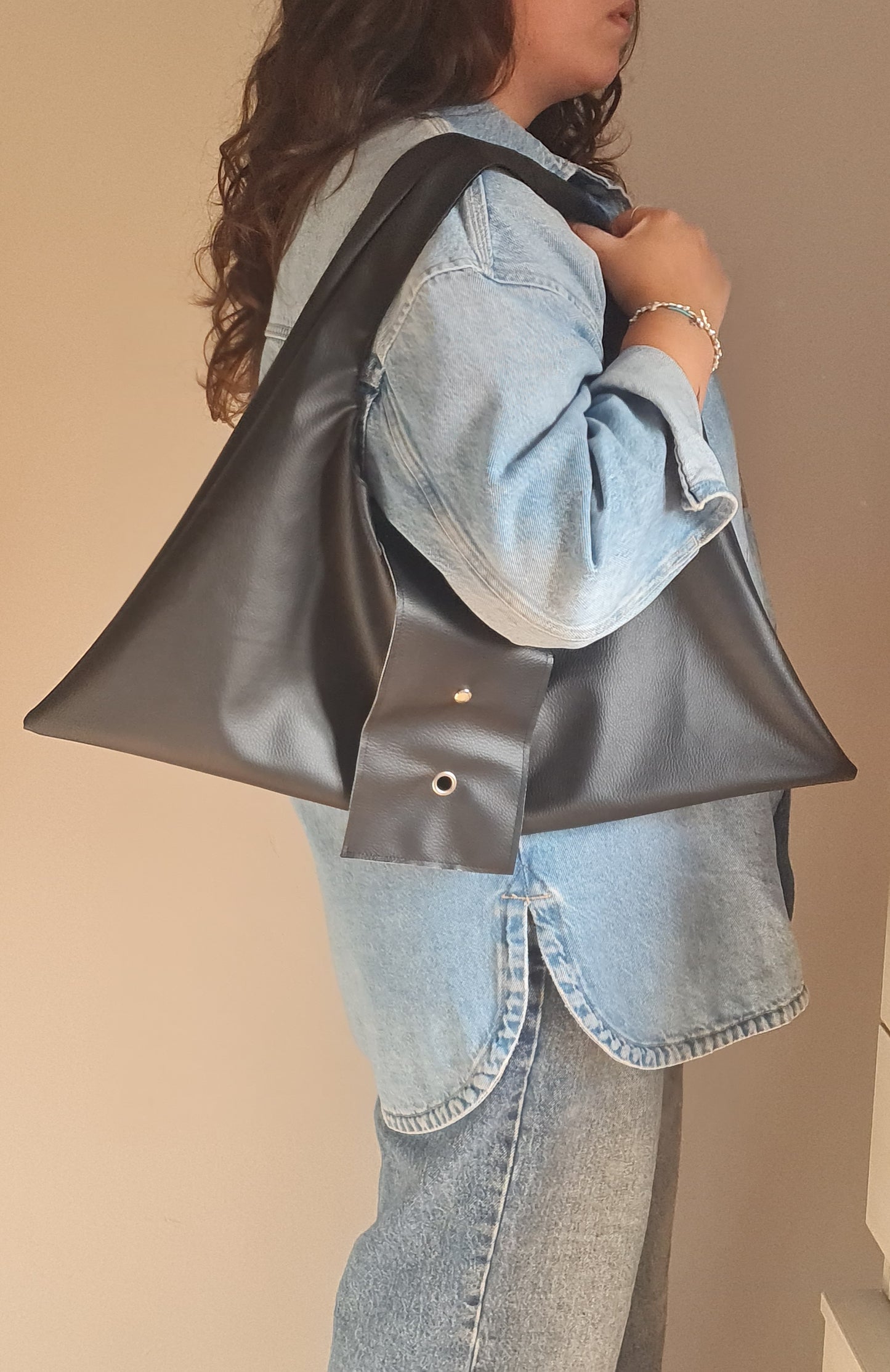 HOBO BAG TRAPEZIO