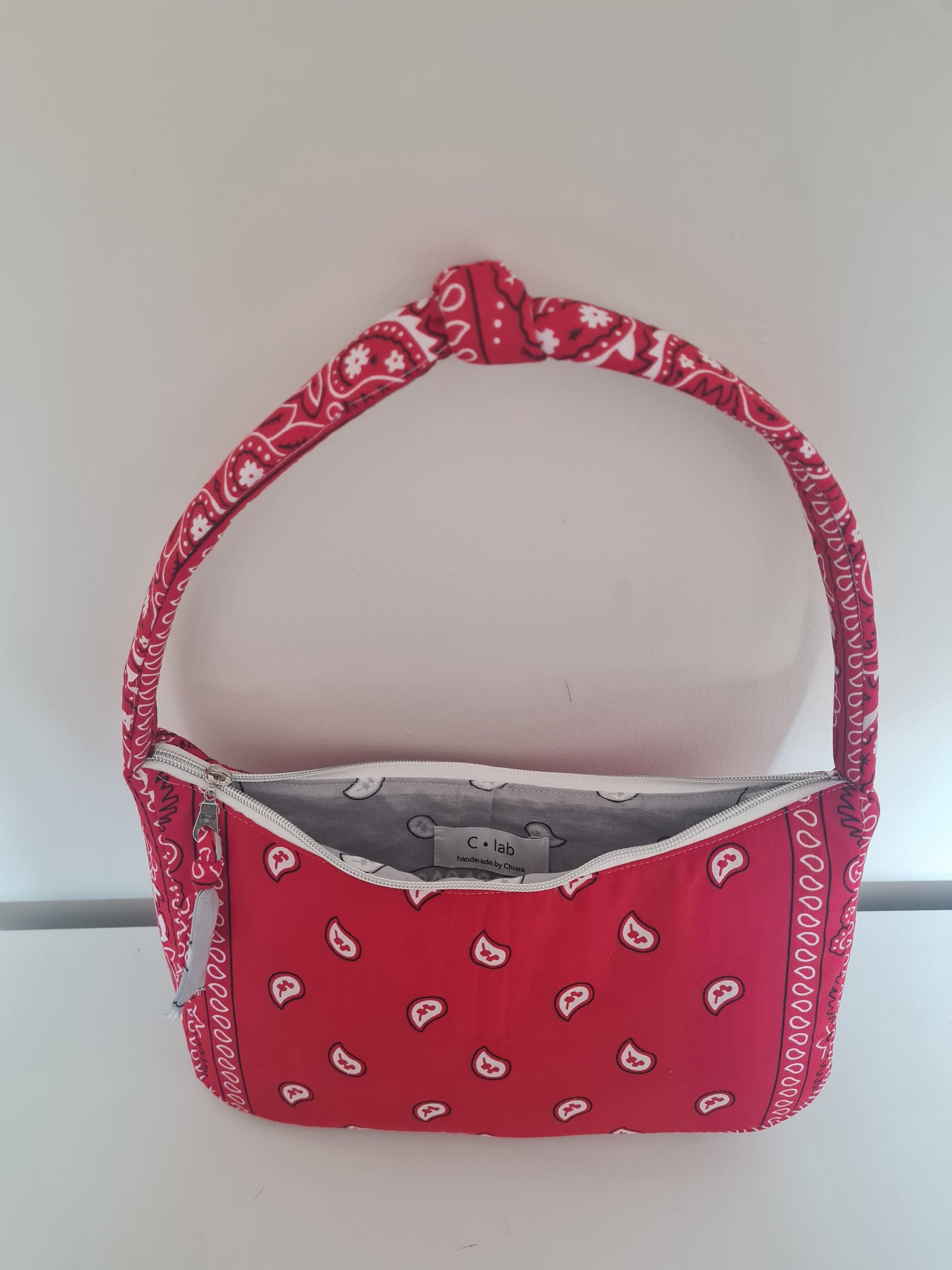 BAGUETTE BAG BANDANA
